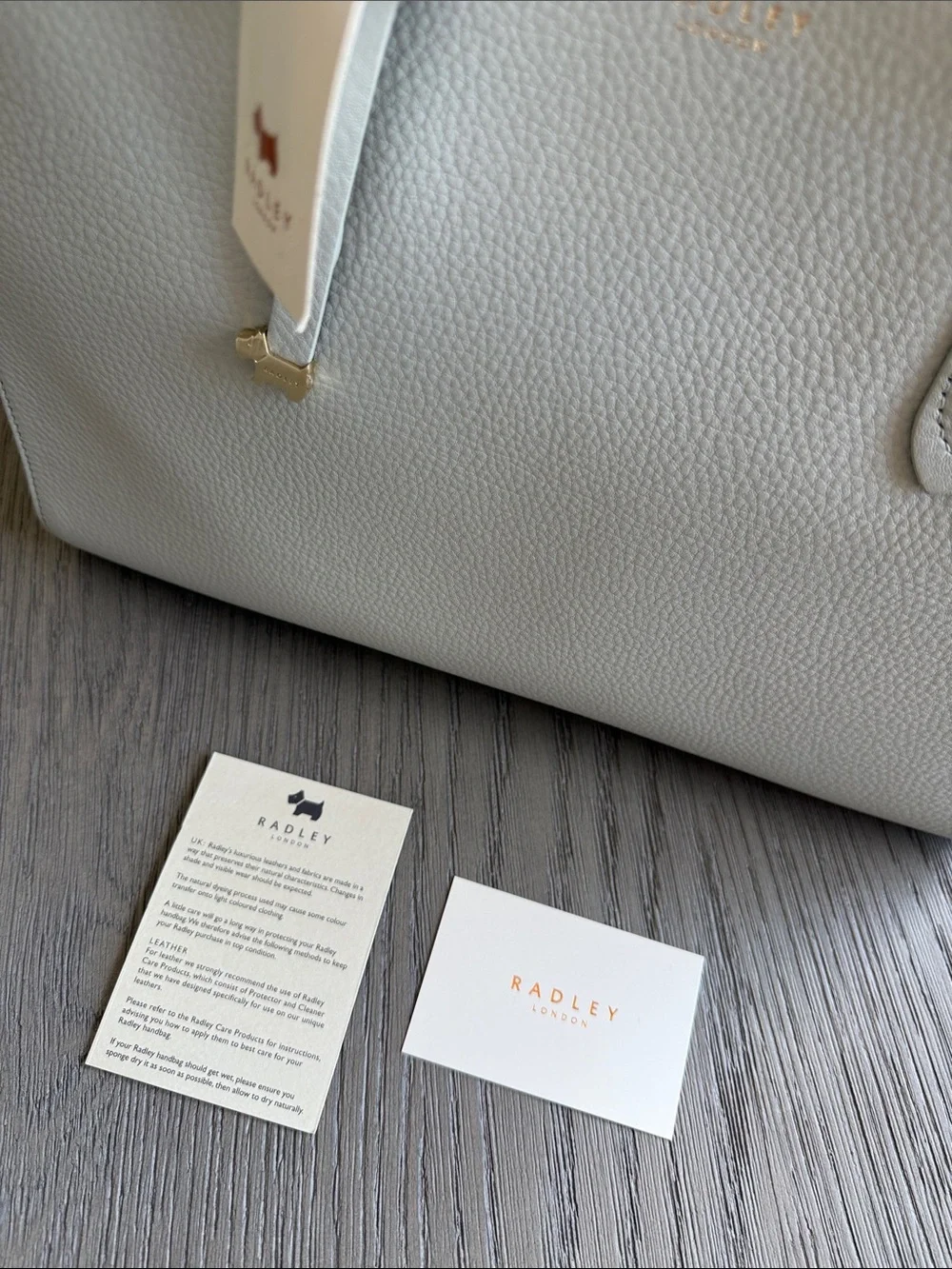 RADLEY LONDON Light Gray Pebbled Leather Zip Top Tote Bag NWT